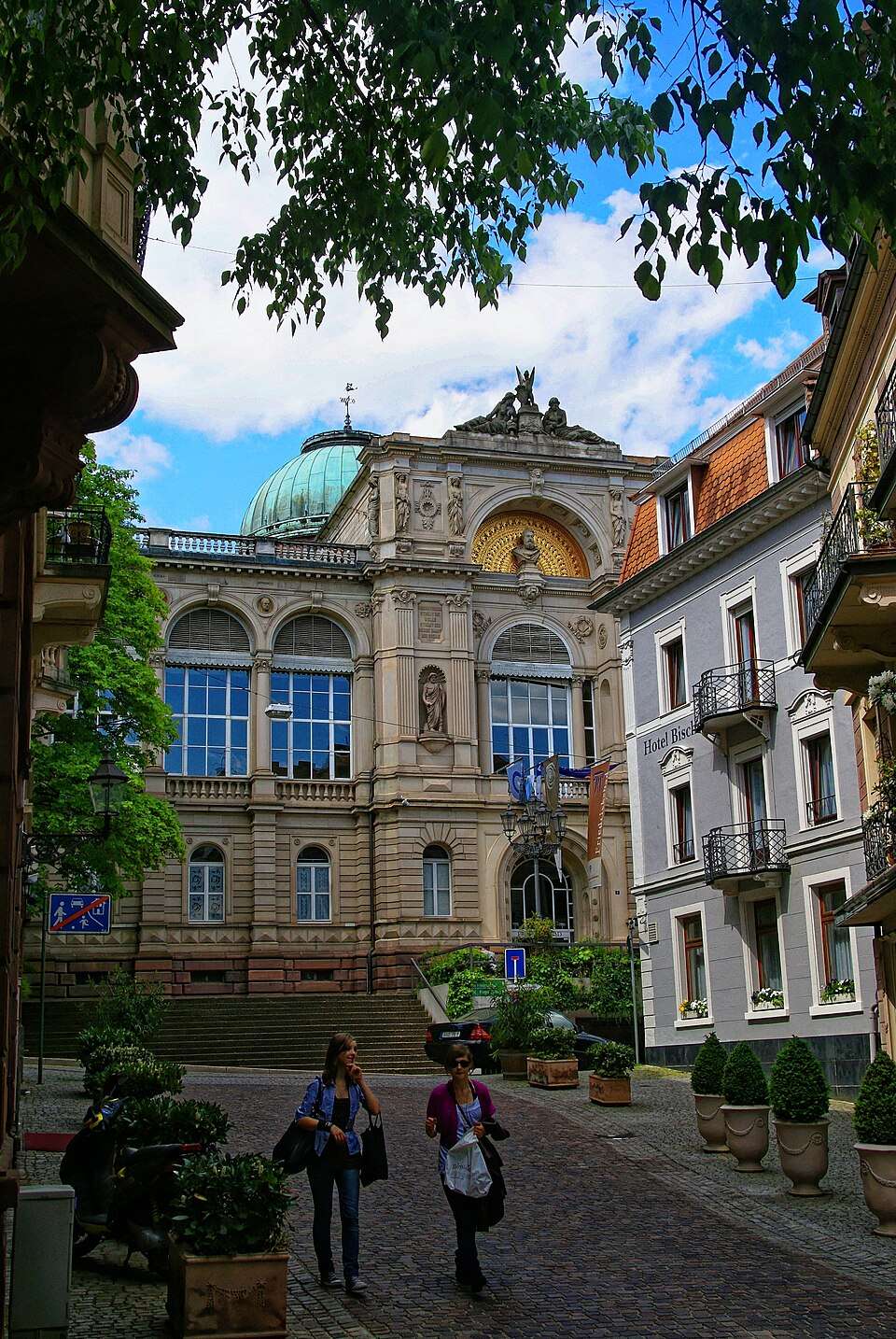 Lázeňská ulice Bäderstraße v historickém centru Baden-Badenu