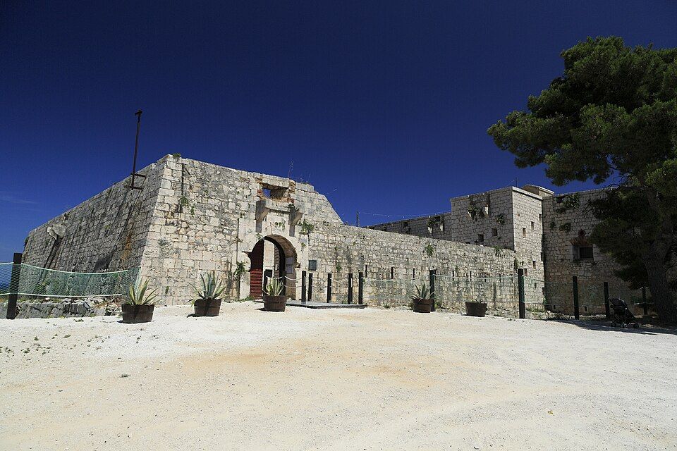 Britská pevnost Fort George nad Visem