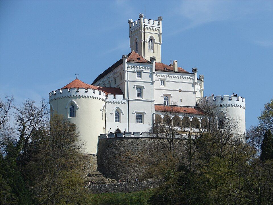 Zámek Trakošćan nad jezerem