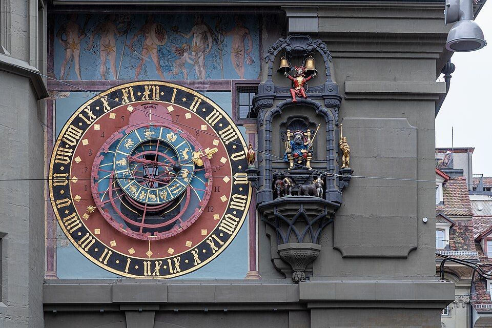 Astronomické hodiny a zvonkohra na věži Zytglogge