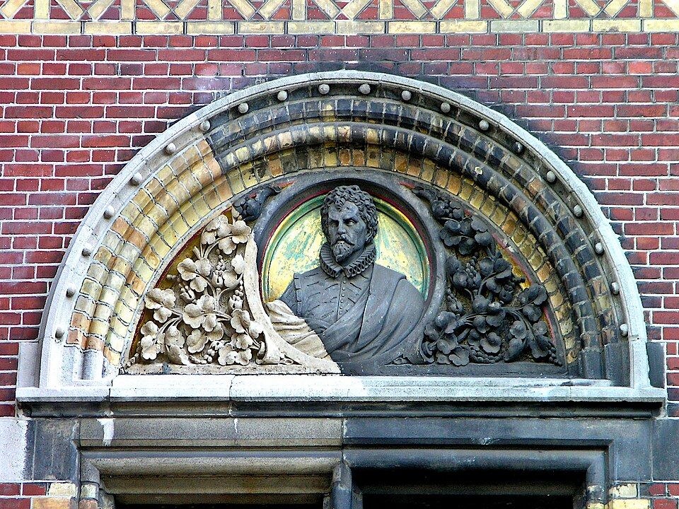 Cihlová novogotická budova Rijksmusea v Amsterdamu