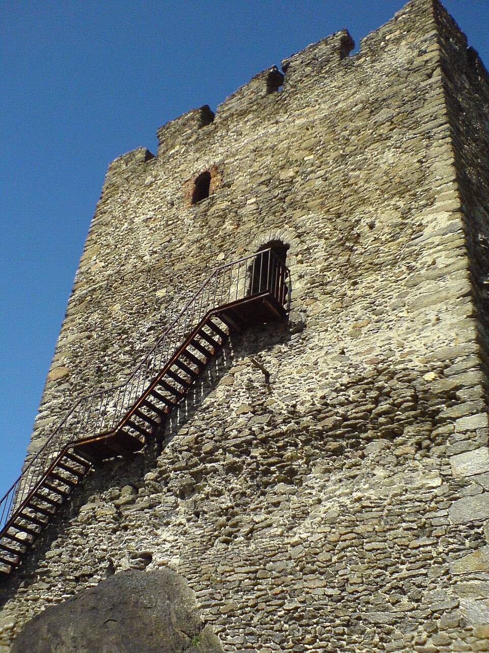 Pevnostní věž (Vršačka kula) nad Vršcem