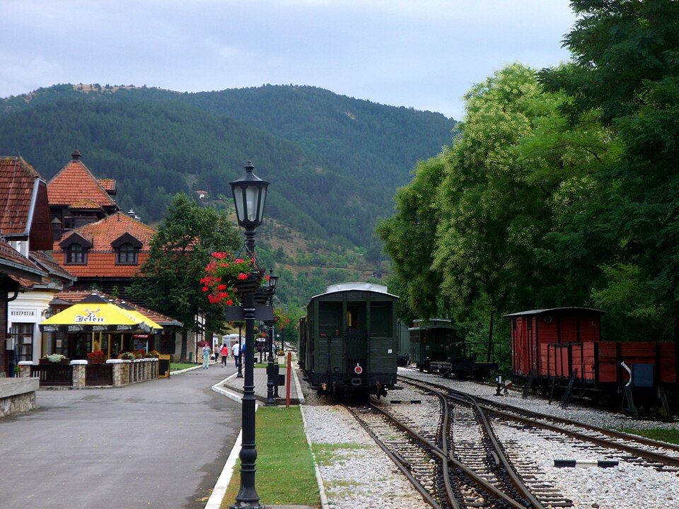 Stanice Mokra Gora na Šarganské osmičce