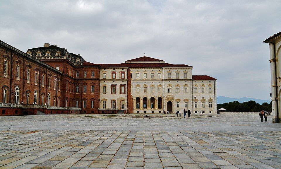 Nádvoří paláce Venaria Reale