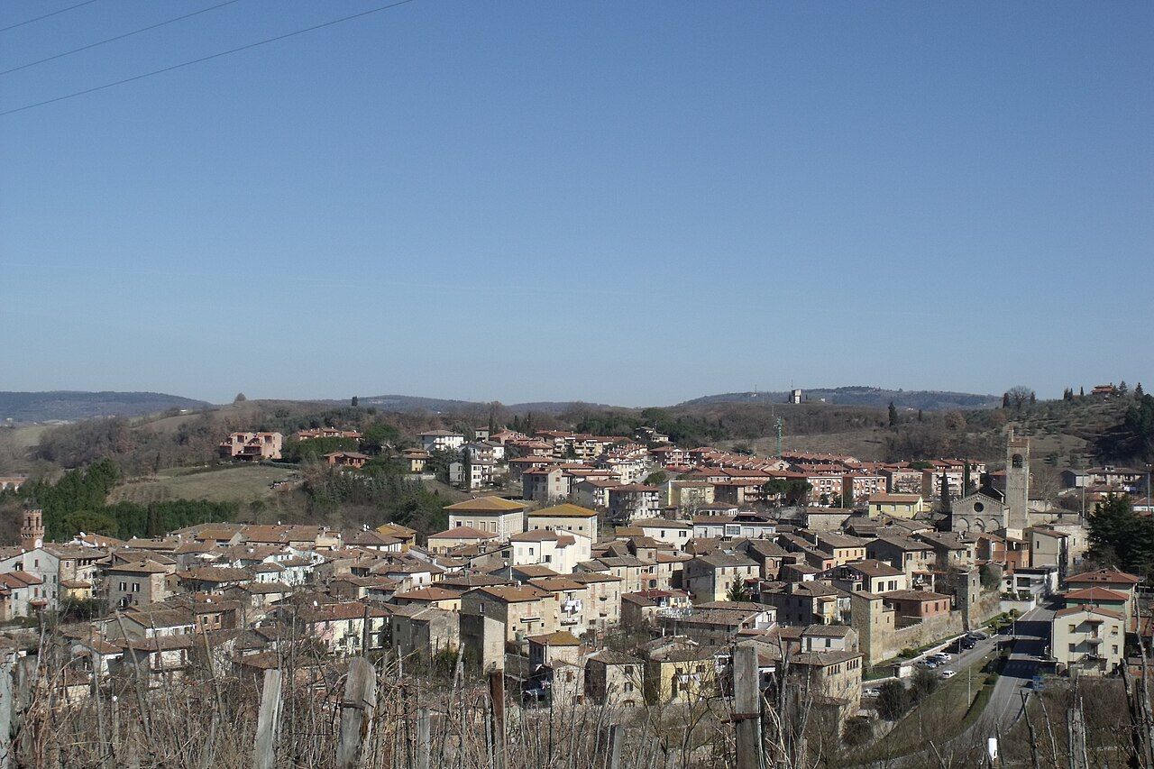 Panorama Asciana a krajiny Crete Senesi v Toskánsku