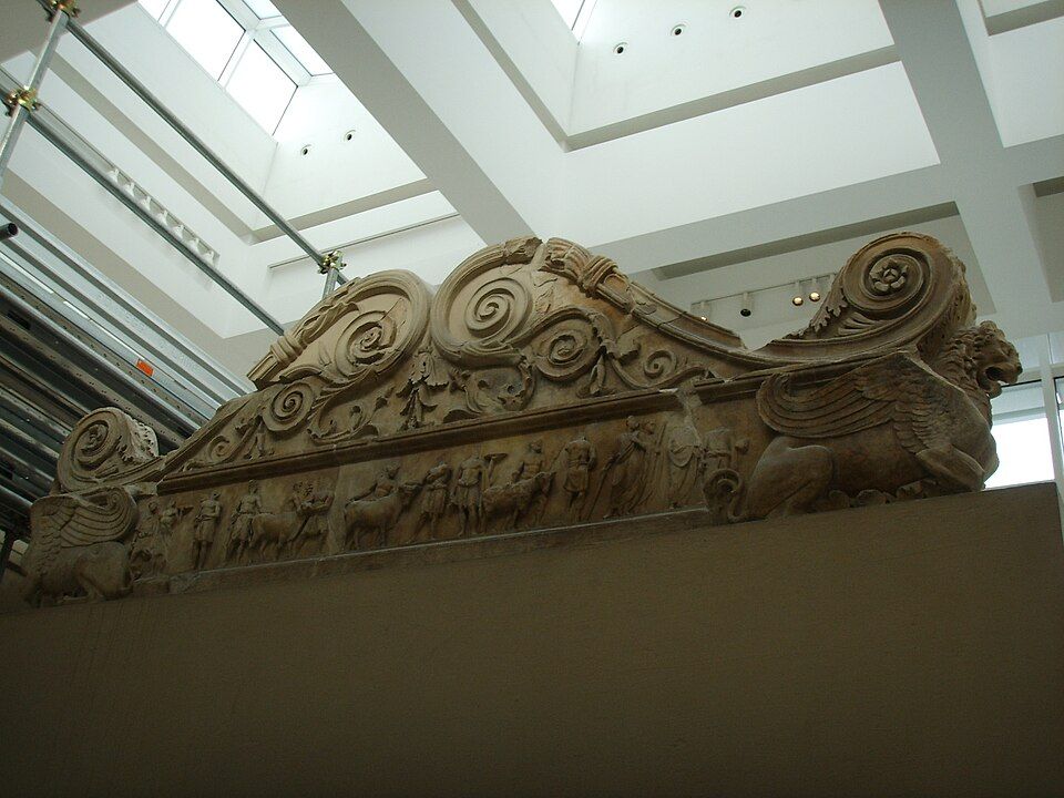 Vnitřní obětní stůl oltáře Ara Pacis