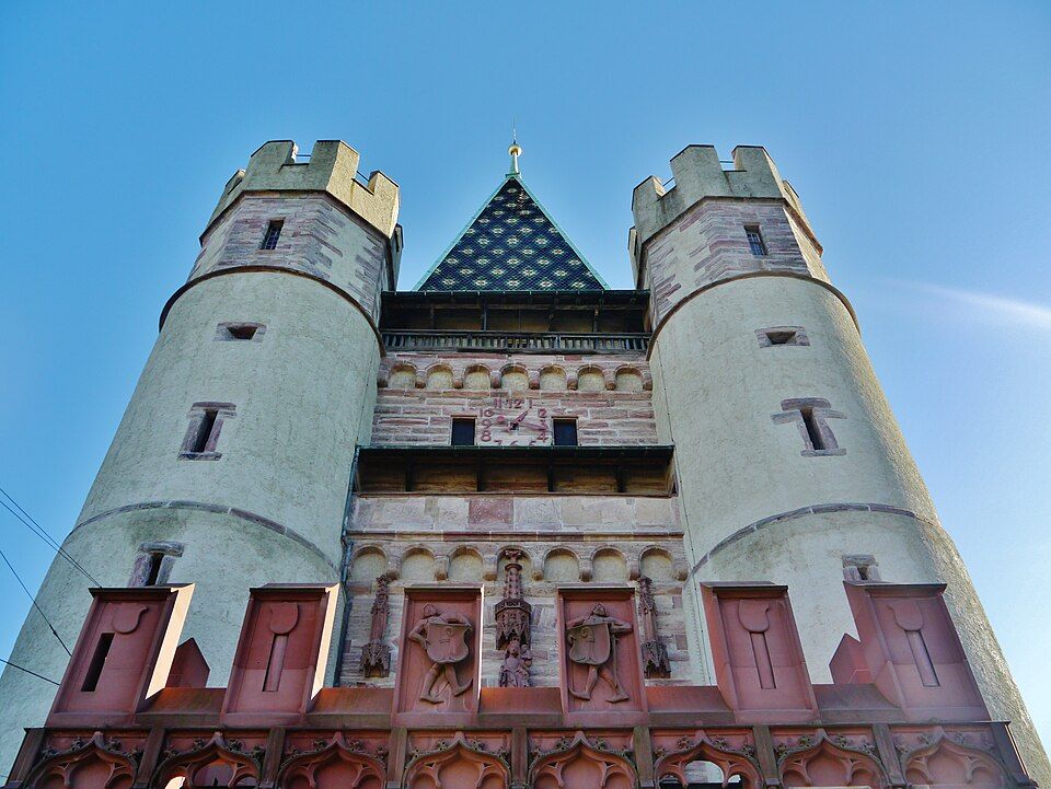 Středověká městská brána Spalentor v Basileji