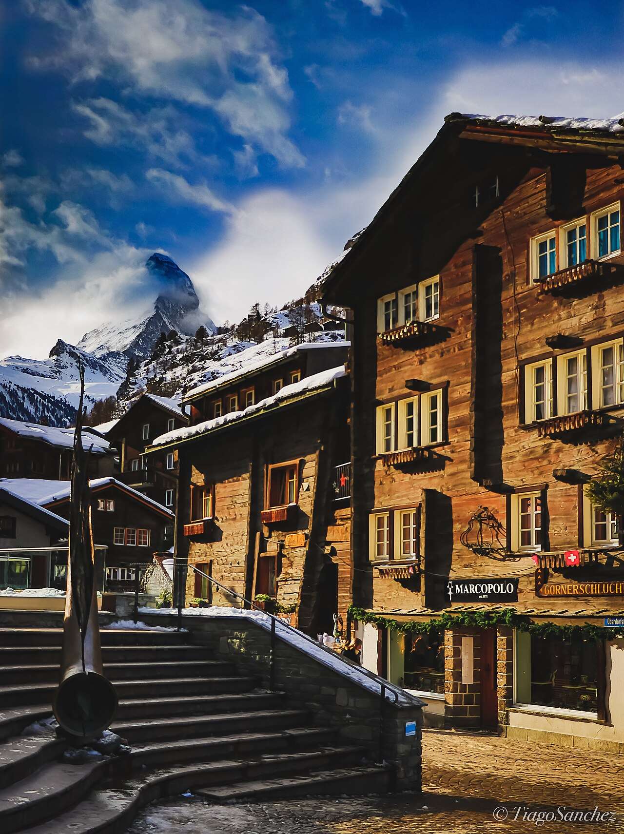 Pohled na Matterhorn z vesnice Zermatt