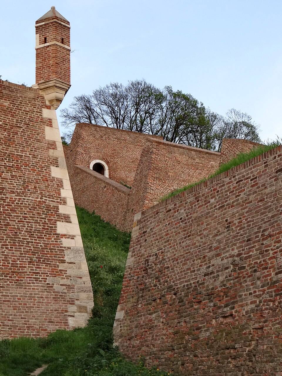 Hradby Bělehradské pevnosti a park Kalemegdan