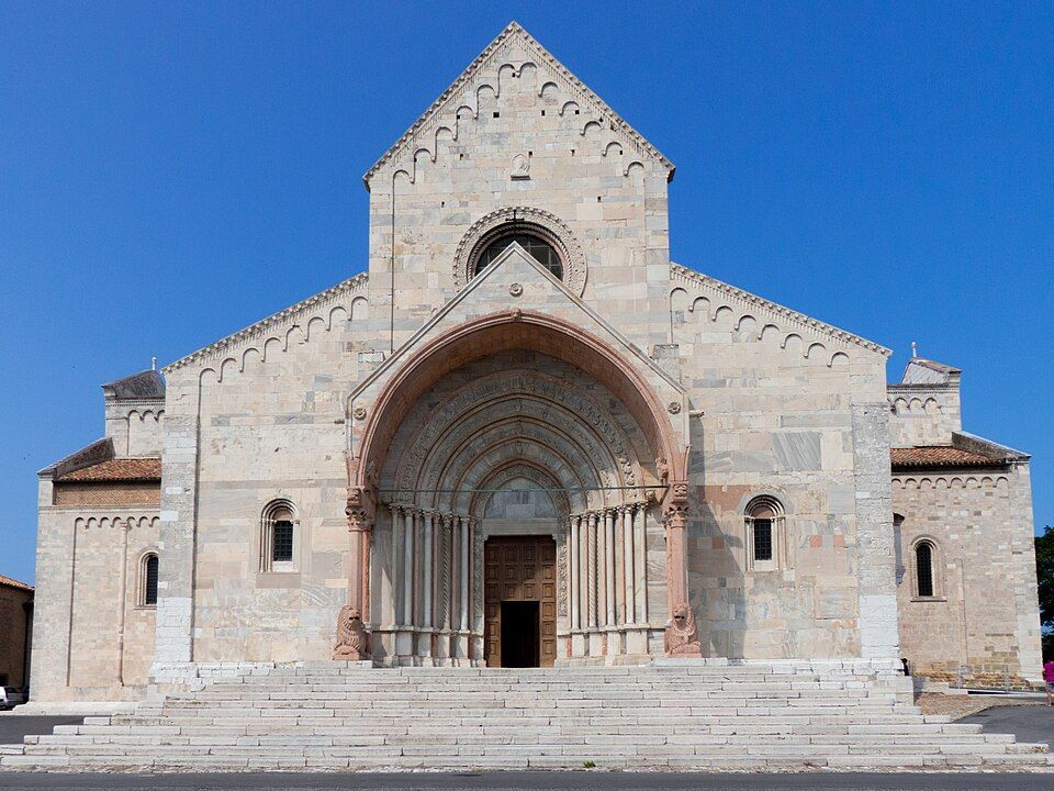 Katedrála San Ciriaco s kupolí nad Anconou