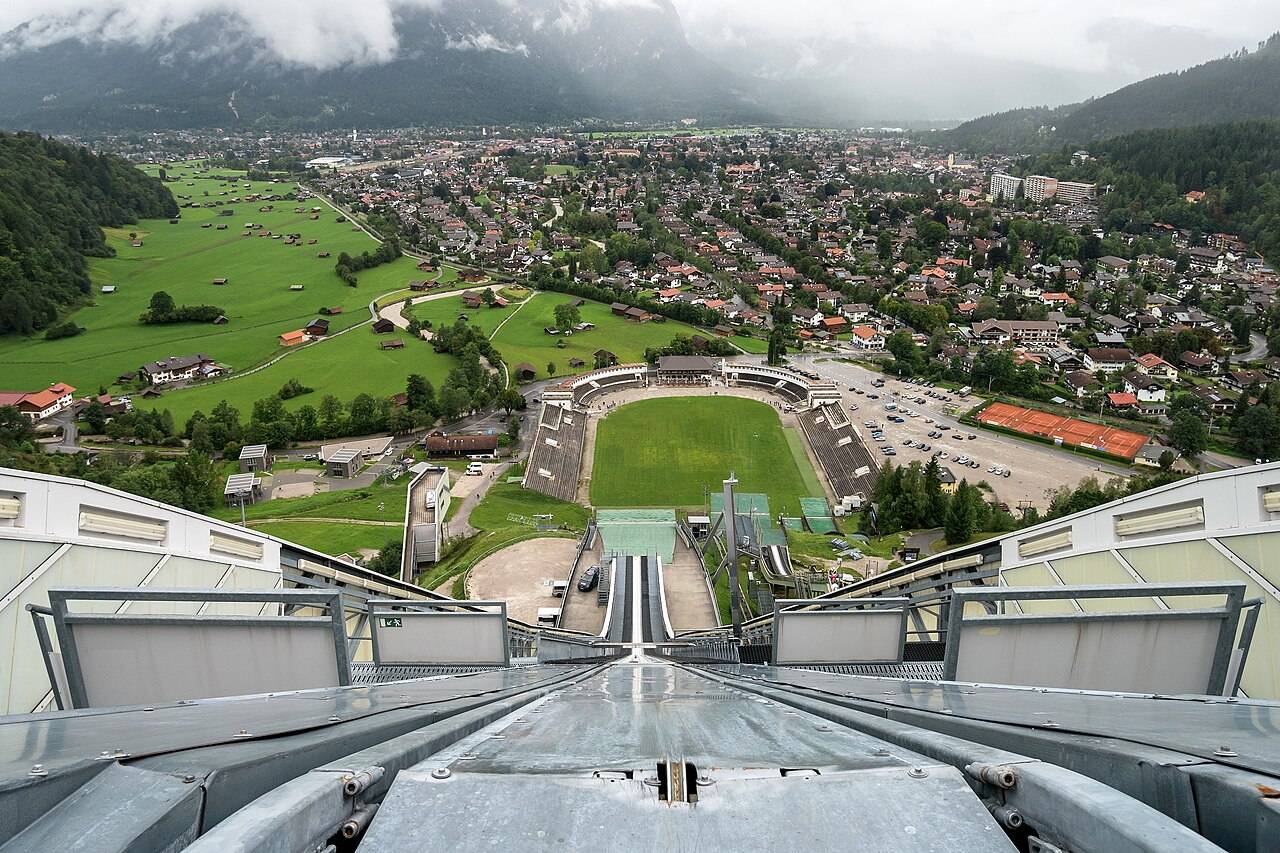 Velký olympijský skokanský můstek nad Garmisch-Partenkirchenem