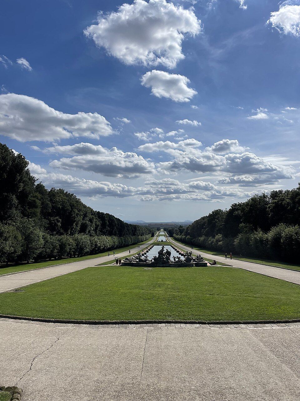 Palác Caserta s nádvořím