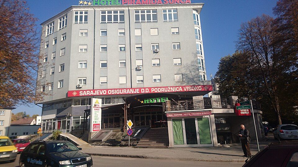 Hotel Piramida Sunca ve Visoku