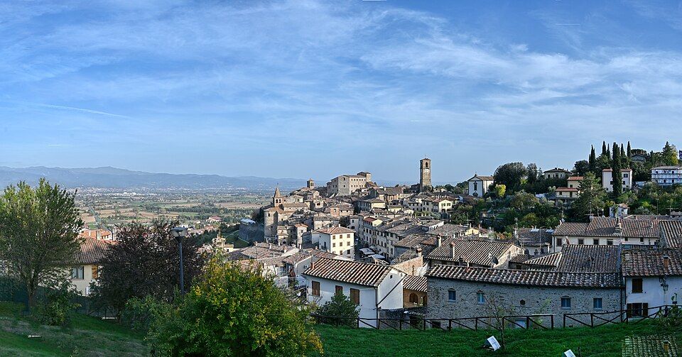 Panorama středověkého města Anghiari na kopci