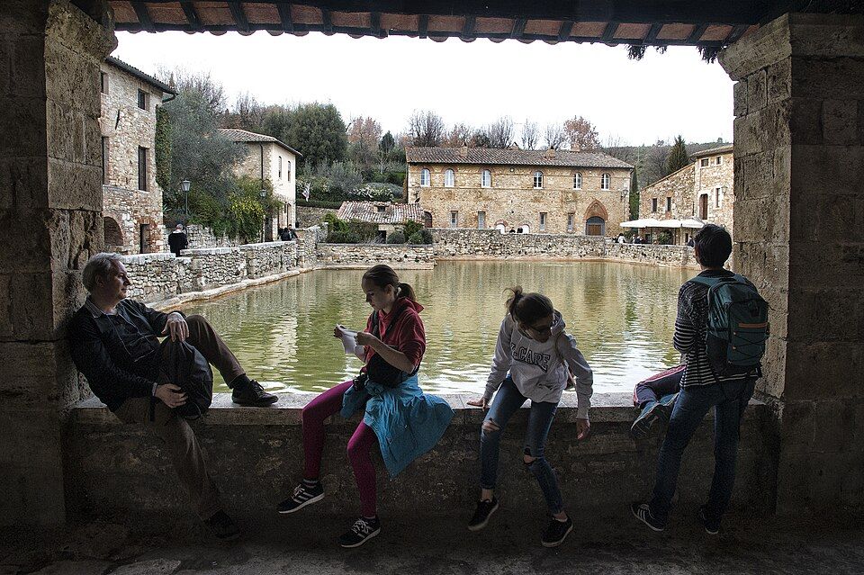 Detail termálního bazénu v Bagno Vignoni