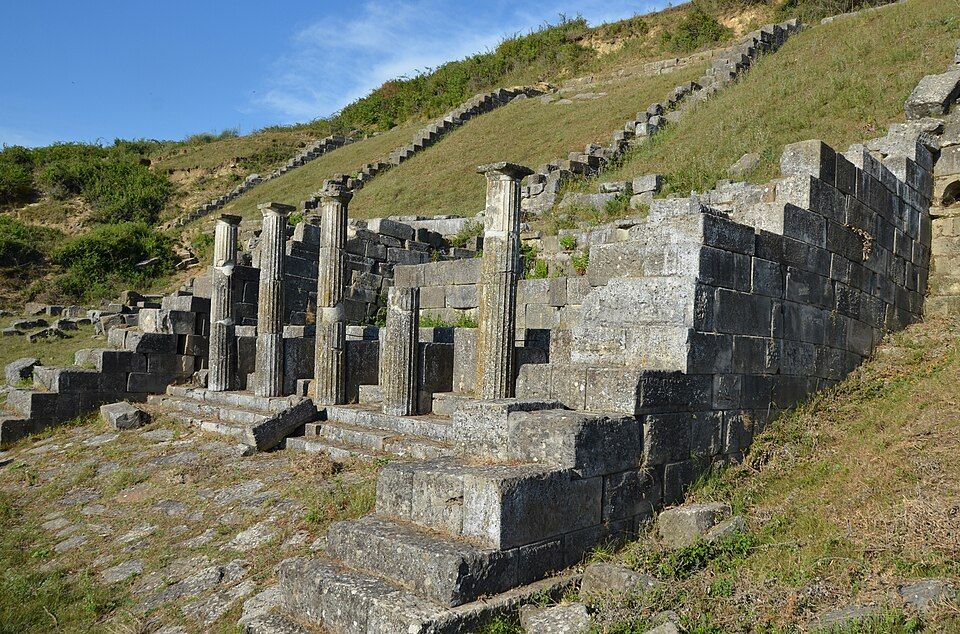 Nymphaeum v Apollonii