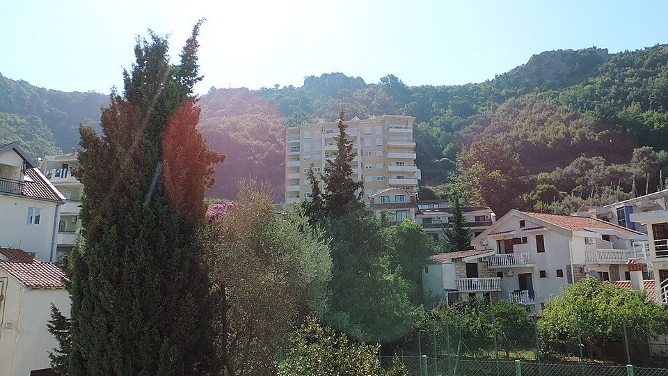 Bečići a sousední Rafailovići
