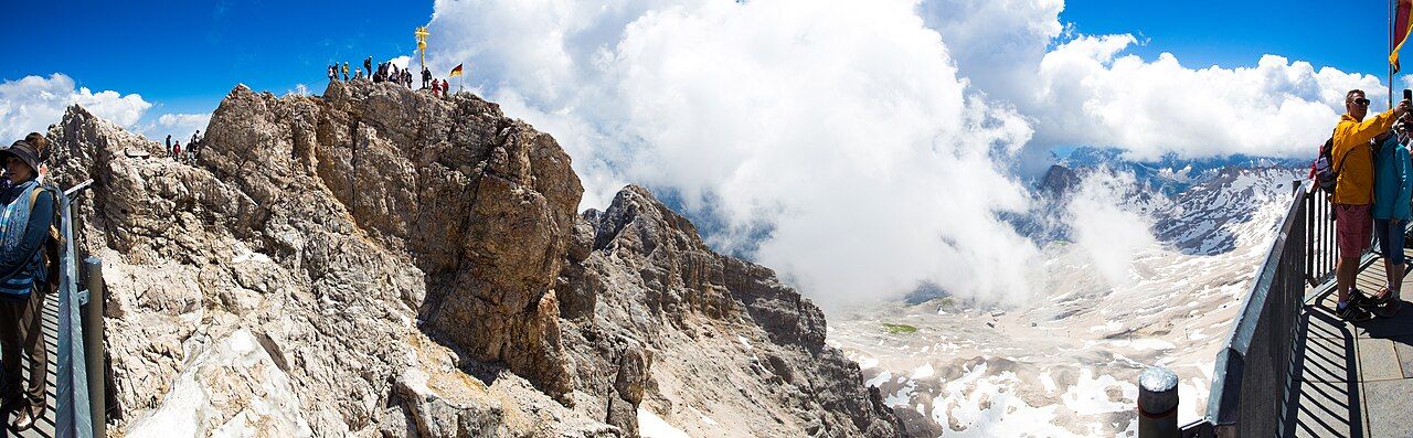 Panorama alpských štítů z vrcholu Zugspitze