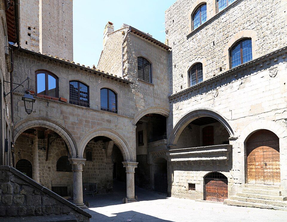 Palazzo degli Alessandri ve čtvrti San Pellegrino