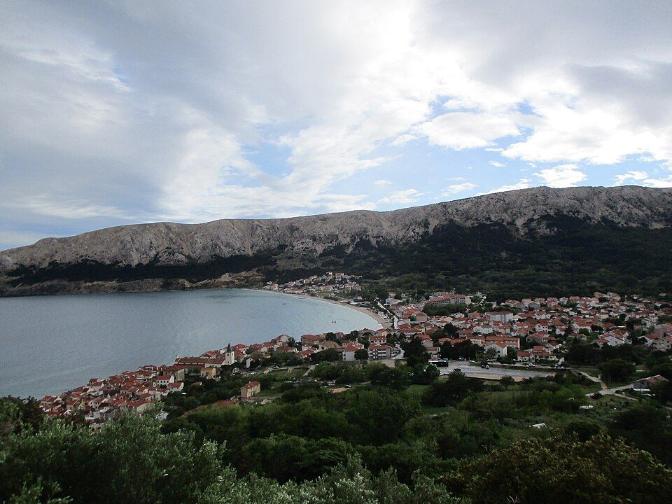 Baška na jadranském ostrově Krk