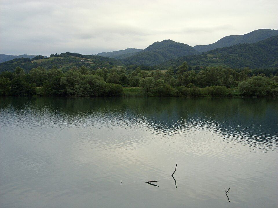 Řeka Drina a Zvornické jezero