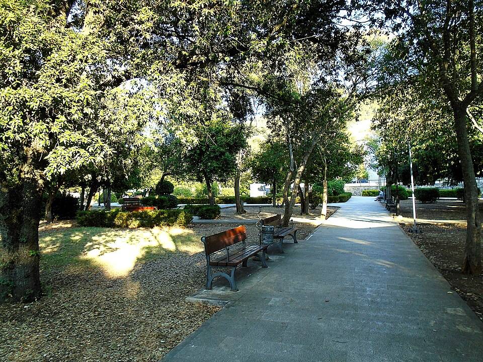 Městský park v Blatu