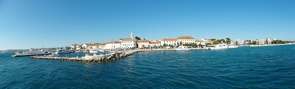 Biograd na Moru z moře