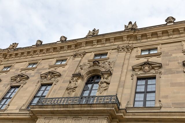 Würzburg: rezidence s největší freskou světa, Marienberg nad řekou a víno ze Steinu