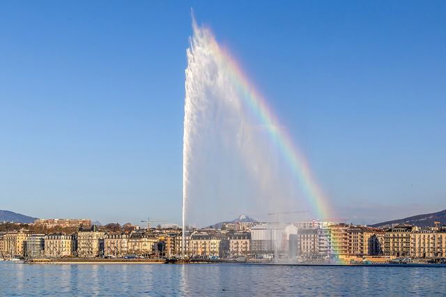 Ženeva: Jet d'eau, sídlo OSN a jezero — co vidět a kde nechat auto