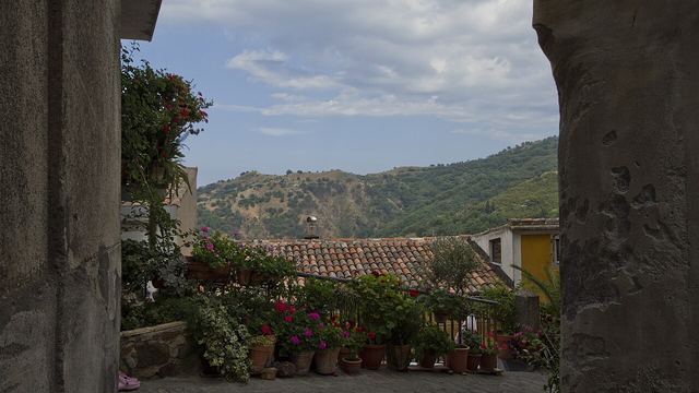 Castiglione di Sicilia: borgo na Etně nad soutěskami Alcantary
