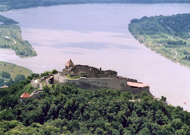 Visegrád: hrad nad Dunajským ohybem, kde se kdysi sešli tři králové
