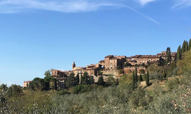 Città della Pieve: cihlové město malíře Perugina, nejužší ulička Itálie a šafrán