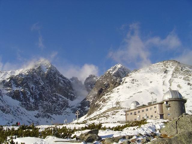 Slovensko autem: Tatry, dřevěné kostely, hrady nad řekou a živé vesnice z pohádky