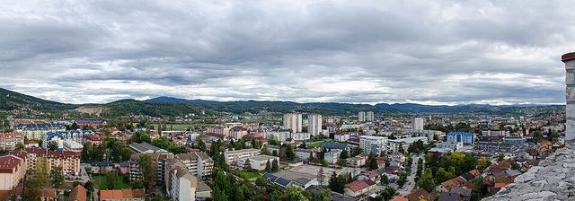 Doboj: středověká pevnost a železniční křižovatka severní Bosny