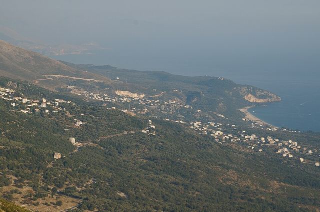 Dhërmi: bílá vesnice a tyrkysové pláže albánské riviéry
