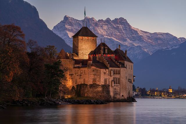 Montreux a zámek Chillon: jazz, jezero a nejkrásnější hrad Švýcarska