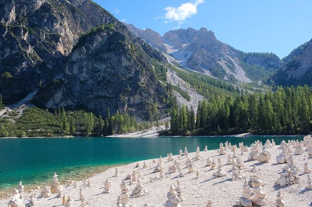 Horská jezera v Itálii ke koupání autem: Braies, Scanno, Fusine i kde se koupat smí