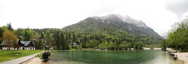Kranjska Gora: alpské středisko, jezero Jasna a serpentiny Vršiče