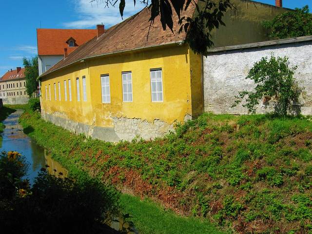 Východní Maďarsko autem: Eger, Tokaj, Hortobágy a Debrecín, víno, vstupné a e-matrica