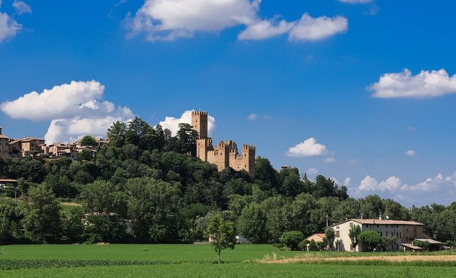 Castell'Arquato: středověký borgo nad Val d'Arda s viscontiovskou pevností