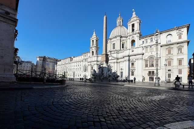 Piazza Navona v Římě: co vidět, kdy přijít a jak se vyhnout pasti s účtem