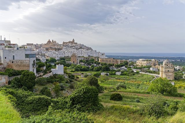 Ostuni: Bílé město na kopci, kde vápno porazilo mor