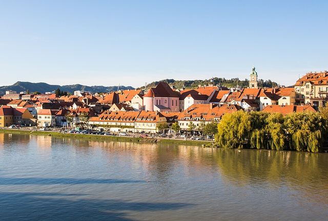 Maribor: druhé město Slovinska, nejstarší réva světa a Pohorje