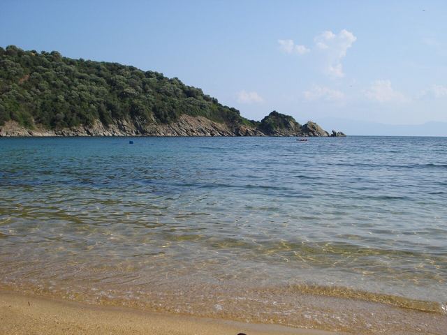 Severní Řecko a Chalkidiki autem: tři prsty, pláže pod borovicemi a mnišský Athos