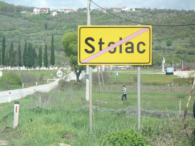 Stolac: nekropole Radimlja se stećky, starý hrad a mlýny na Bregavě
