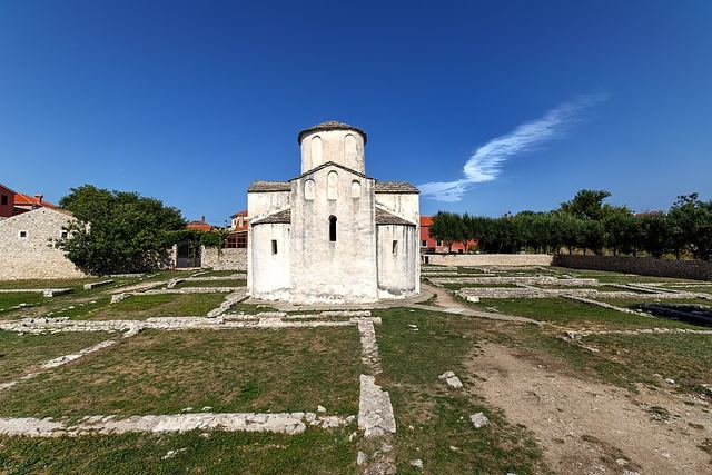 Nin: nejmenší katedrála na světě, laguna a písčité pláže