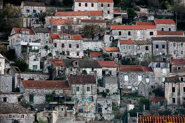 Lastovo: odlehlý ostrov, komíny fumari a nejtmavší nebe Evropy