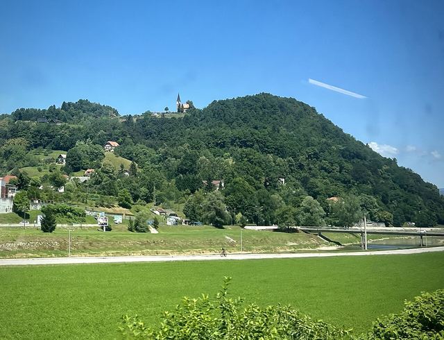 Celje: hrad, hvězdy ve slovinském znaku a římské město pod chodníkem