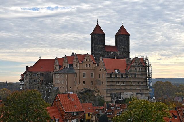 Quedlinburg: město 1300 hrázděných domů, kolébka německých králů — a kde nechat auto