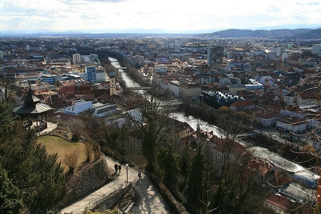 Štýrský Hradec (Graz) autem: hodinová věž, Murinsel a klidná alternativa Vídně